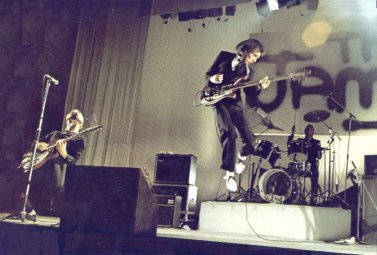 The Jam take off at Hammermith - (Dont Care collection)